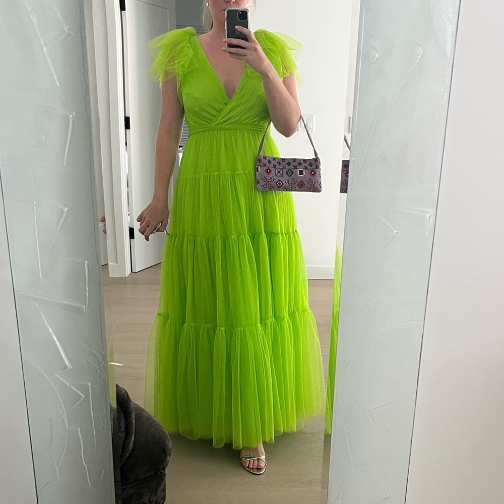 ML Monique Lhuillier Tulle Gown